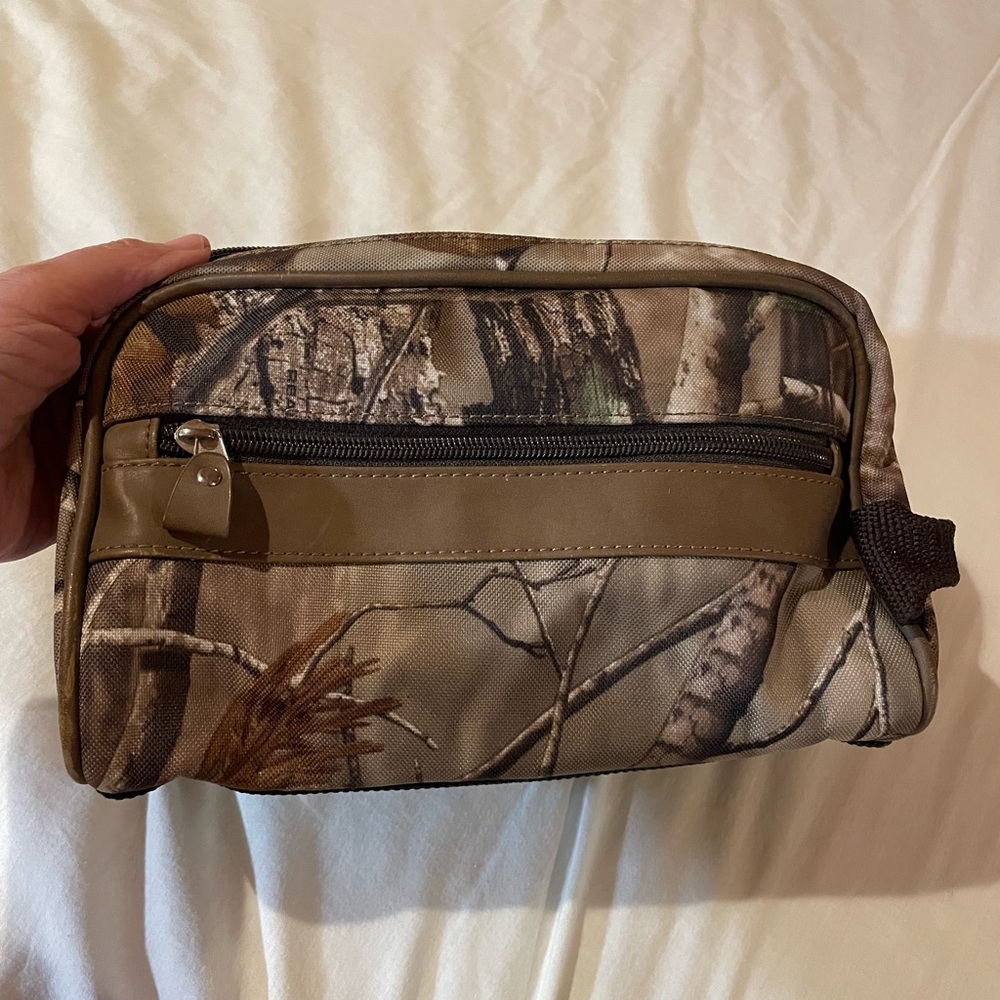 Men's Camo Travel Dopp Kit Toiletry Bag - Brown/Black, Zippered Compartments, OS